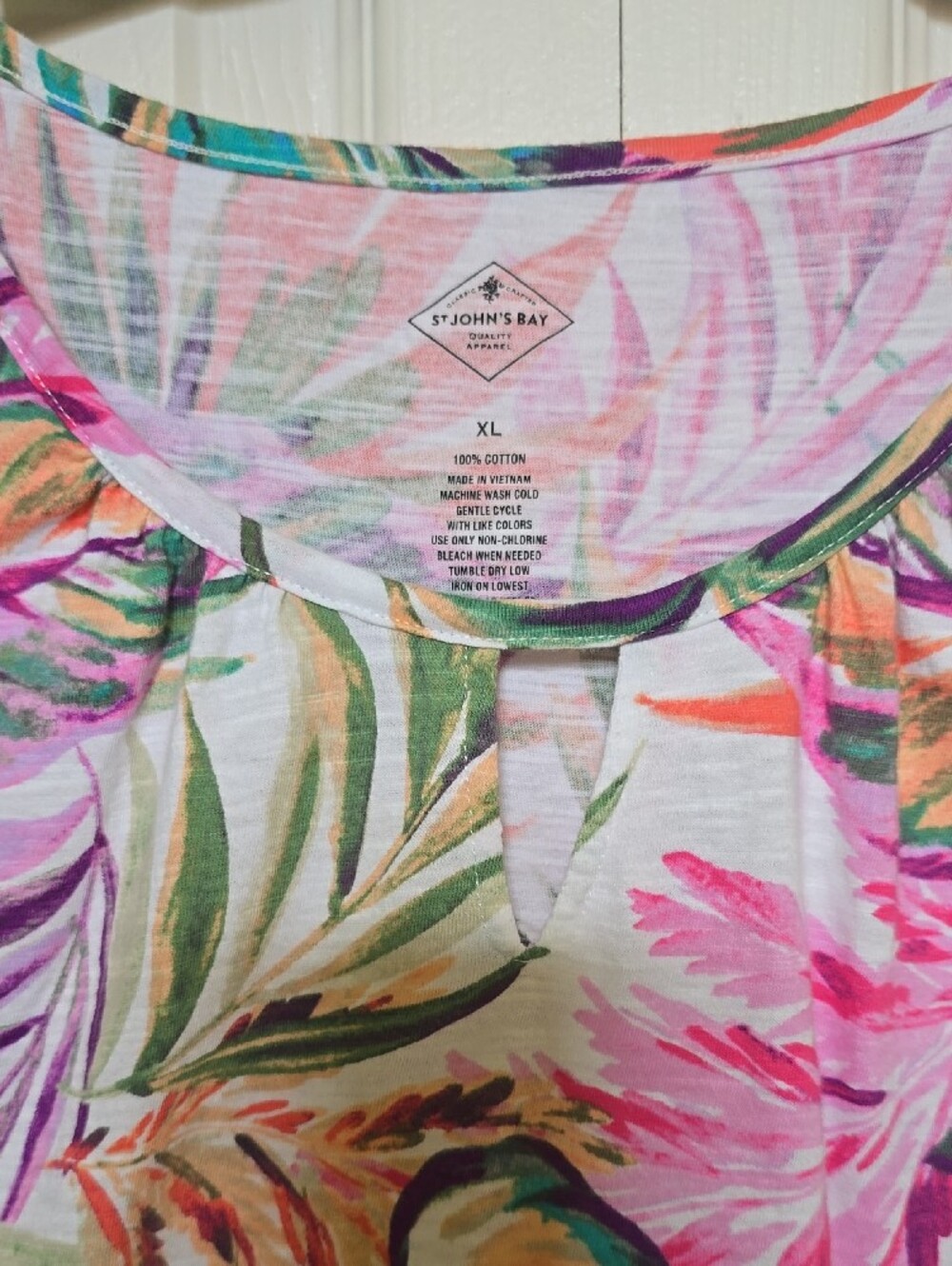 St. John's Bay Multicolor Tropical Leaf Tank Top - Picture 2 of 4